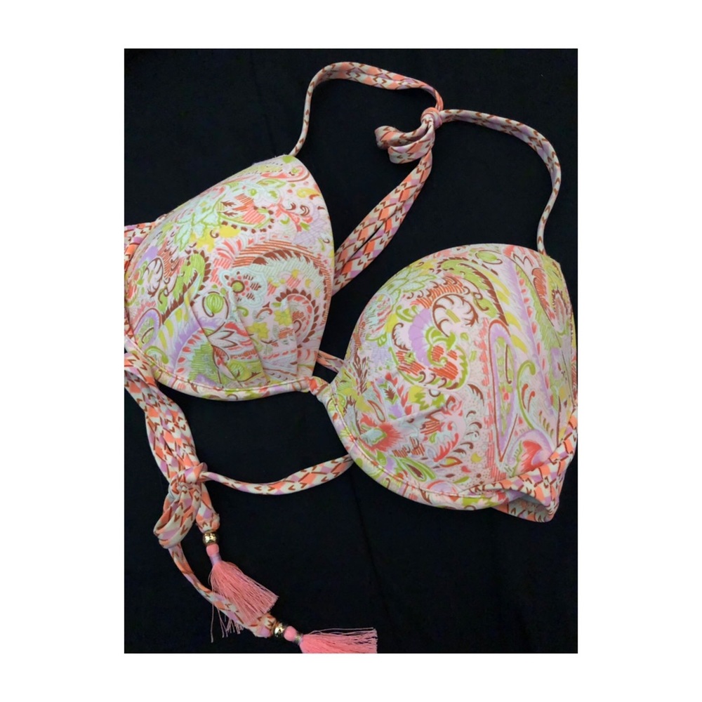 Victoria’s Secret Bikini Top 34D